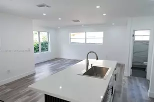 2600 NW 108th St, Miami, FL 33167 - Photo 9