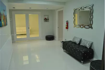 3213 N Ocean Blvd #5 window, Fort Lauderdale, FL 33308 - Photo 5