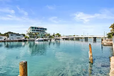 8420 Byron Ave #7, Miami Beach, FL 33141 - Photo 25