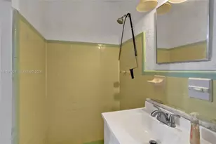 8420 Byron Ave, Miami Beach, FL 33141 - Photo 15