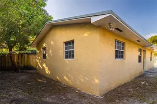 1518 NW 65th St, Miami, FL 33147 - Photo 23