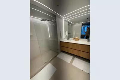 4775 Collins Ave #3706, Miami Beach, FL 33140 - Photo 7