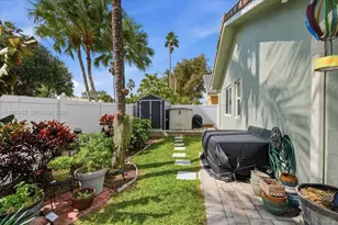 12640 SW 7th Pl, Davie, FL 33325 - Photo 37