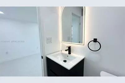 1304 NW 43rd St, Miami, FL 33142 - Photo 7