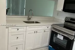 14020 SW 90th Terrace, Miami, FL 33186 - Photo 13