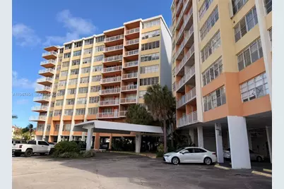 2025 NE 164th St #706, North Miami Beach, FL 33162 - Photo 1