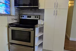 3000 Marcos Dr, Aventura, FL 33160 - Photo 13