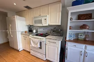 290 174th St, Sunny Isles Beach, FL 33160 - Photo 7