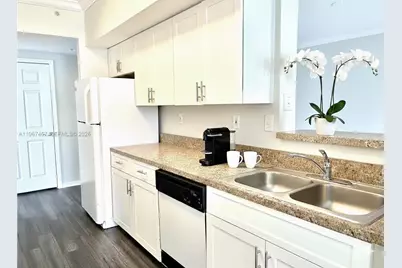 100 SW 117th Ter #2101, Pembroke Pines, FL 33025 - Photo 7