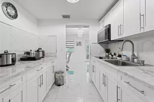 9560 NW 32nd Ave, Miami, FL 33147 - Photo 13