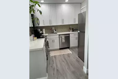 5221 Geneva Way #305, Doral, FL 33166 - Photo 11