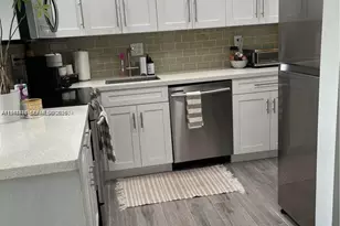 5221 Geneva Way, Doral, FL 33166 - Photo 11