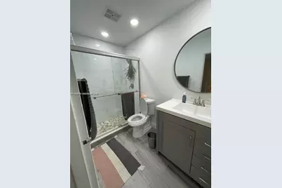 5221 Geneva Way #305, Doral, FL 33166 - Photo 13