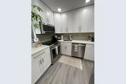 5221 Geneva Way #305, Doral, FL 33166 - Photo 3