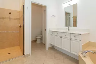 1833 Harbor View Cir, Weston, FL 33327 - Photo 39