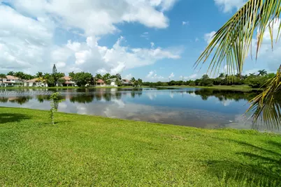 1833 Harbor View Cir #1833, Weston, FL 33327 - Photo 13