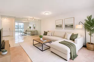 301 NE 14th Ave, Hallandale Beach, FL 33009 - Photo 9