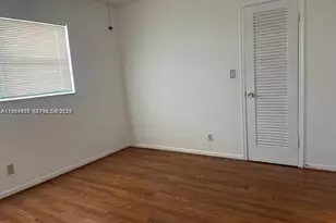 301 NE 14th Ave, Hallandale Beach, FL 33009 - Photo 7