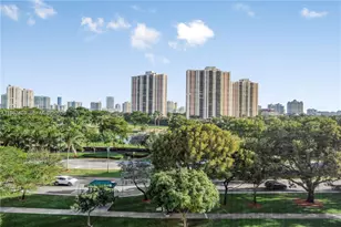 20500 W Country Club Dr, Aventura, FL 33180 - Photo 29