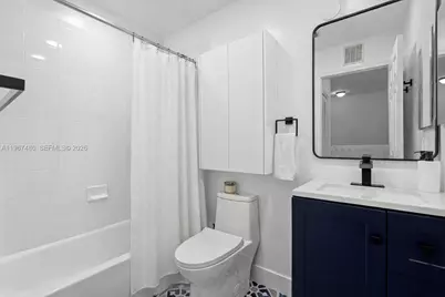 5725 NW 114th Path #114, Doral, FL 33178 - Photo 13