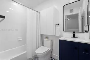 5725 NW 114th Path, Doral, FL 33178 - Photo 13