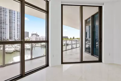 17301 Biscayne Blvd #305, North Miami Beach, FL 33160 - Photo 29