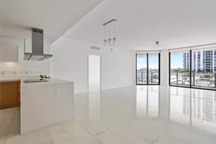 17301 Biscayne Blvd, North Miami Beach, FL 33160 - Photo 9