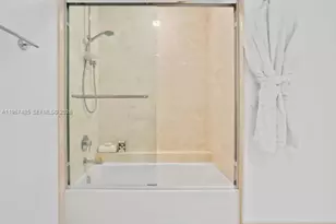 17301 Biscayne Blvd, North Miami Beach, FL 33160 - Photo 33