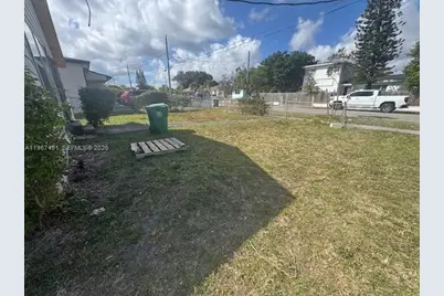 1244 NW 68th Ter, Miami, FL 33147 - Photo 5