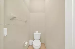 22746 SW 92nd Pl, Cutler Bay, FL 33190 - Photo 25