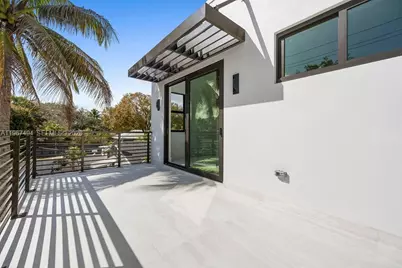 608 SW 16th Ct, Fort Lauderdale, FL 33315 - Photo 39