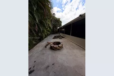 6080 NW 199th St, Hialeah, FL 33015 - Photo 11