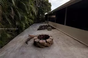 6080 NW 199th St, Hialeah, FL 33015 - Photo 11