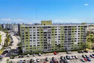 4400 Hillcrest Dr, Hollywood, FL 33021 - Photo 1