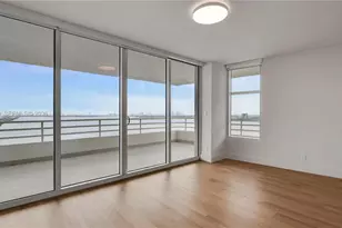 555 NE 34th St, Miami, FL 33137 - Photo 11