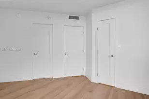 555 NE 34th St, Miami, FL 33137 - Photo 35