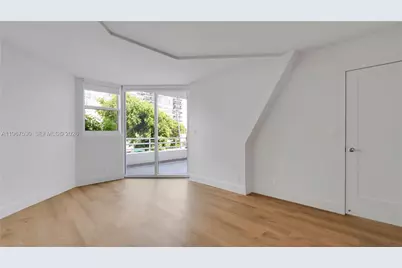 555 NE 34th St #204, Miami, FL 33137 - Photo 9