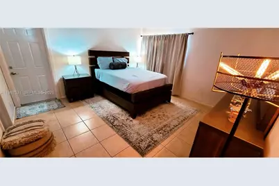 20 SE 12th St, Dania Beach, FL 33004 - Photo 13