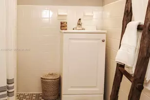 20 SE 12th St, Dania Beach, FL 33004 - Photo 13