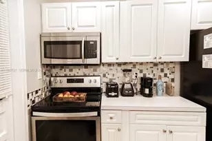 20 SE 12th St, Dania Beach, FL 33004 - Photo 11