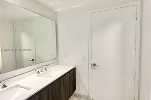 488 NE 18th St, Miami, FL 33132 - Photo 17
