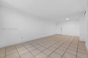 606 W 81st St, Hialeah, FL 33014 - Photo 7