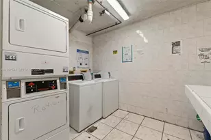 606 W 81st St, Hialeah, FL 33014 - Photo 27