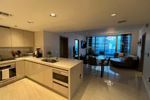 200 Biscayne Blvd Way, Miami, FL 33131 - Photo 3