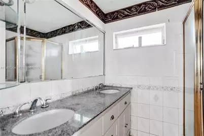 4966 NW 39th St, Lauderdale Lakes, FL 33319 - Photo 15