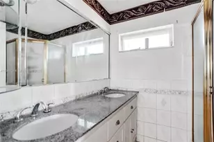 4966 NW 39th St, Lauderdale Lakes, FL 33319 - Photo 15