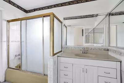 4966 NW 39th St, Lauderdale Lakes, FL 33319 - Photo 21