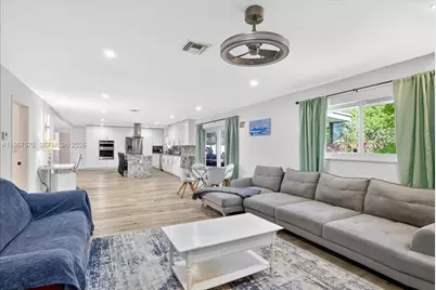 3211 Calle Largo Dr, Hollywood, FL 33021 - Photo 11