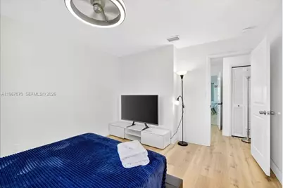 3211 Calle Largo Dr, Hollywood, FL 33021 - Photo 17