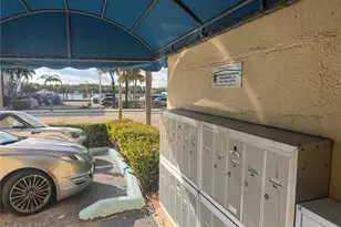 3215 N Ocean Dr, Hollywood, FL 33019 - Photo 5